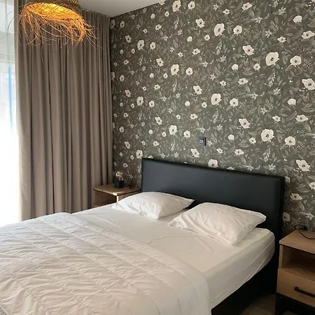 Te Huur In - Zonder Handdoeken En Lakens! Apartman *